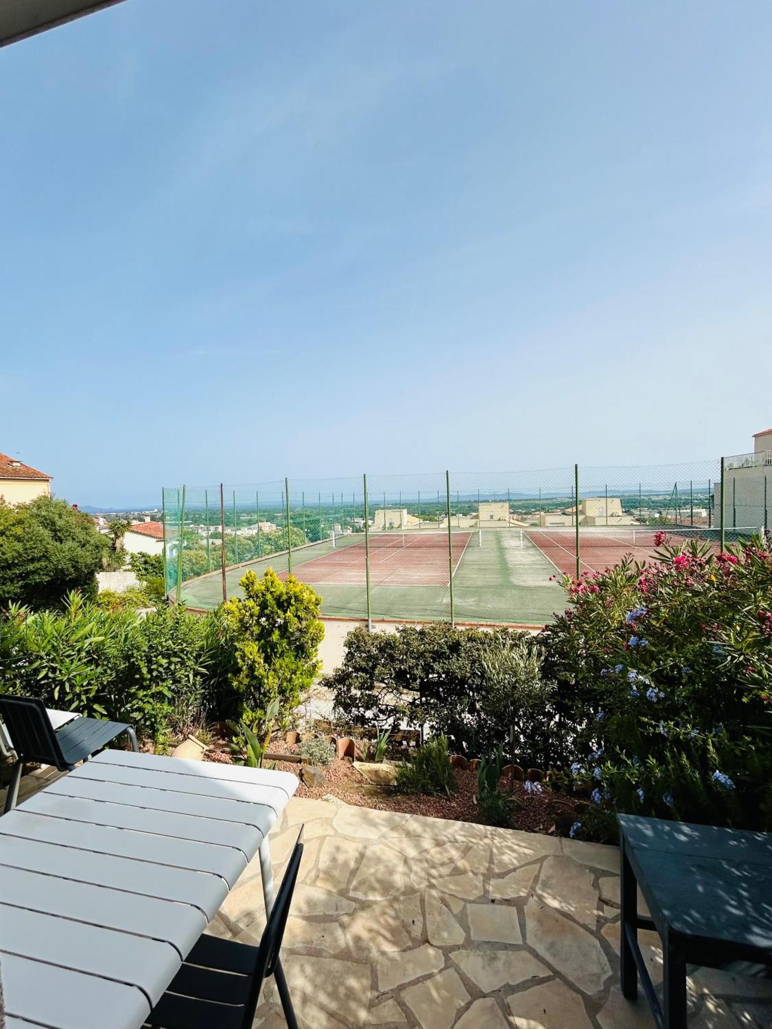 Apartament Le Soleil Bleu Hyerois Hyères Zewnętrze zdjęcie